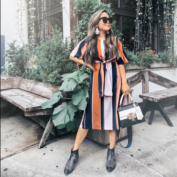 Lulus Dresses & Skirts - Lulu’s striped midi dress